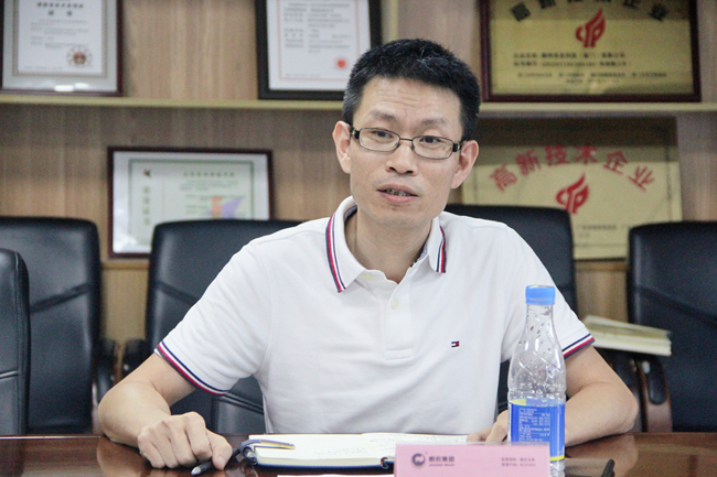 熟妇丰满多毛的大隂户