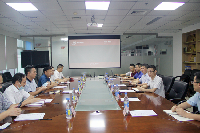 熟妇丰满多毛的大隂户