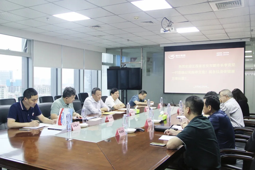 熟妇丰满多毛的大隂户