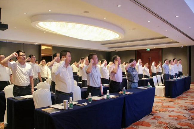 熟妇丰满多毛的大隂户