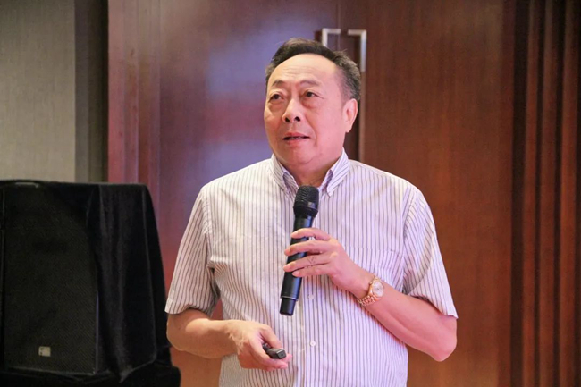 熟妇丰满多毛的大隂户