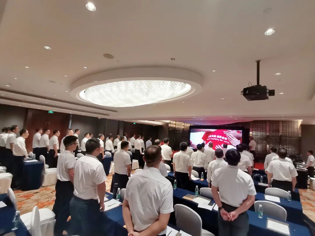 熟妇丰满多毛的大隂户