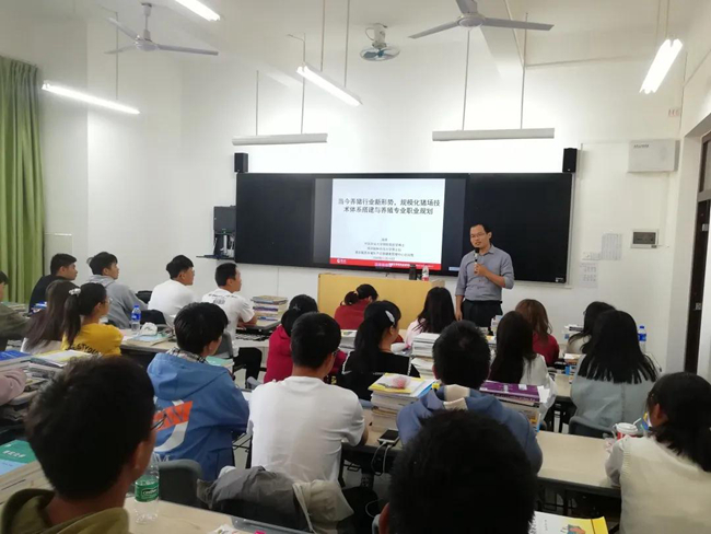 熟妇丰满多毛的大隂户