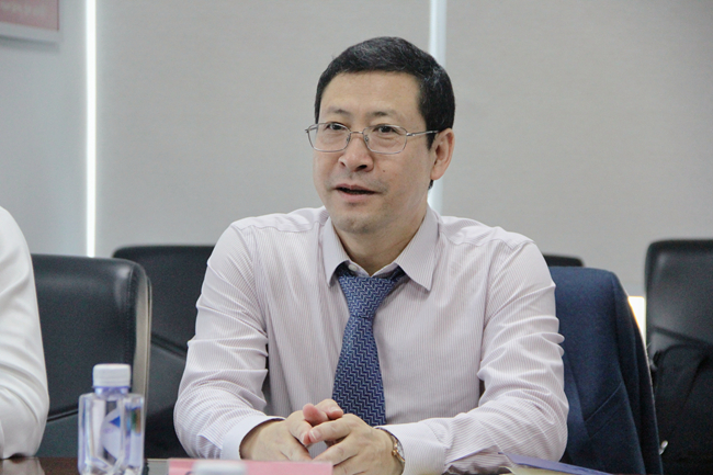 熟妇丰满多毛的大隂户