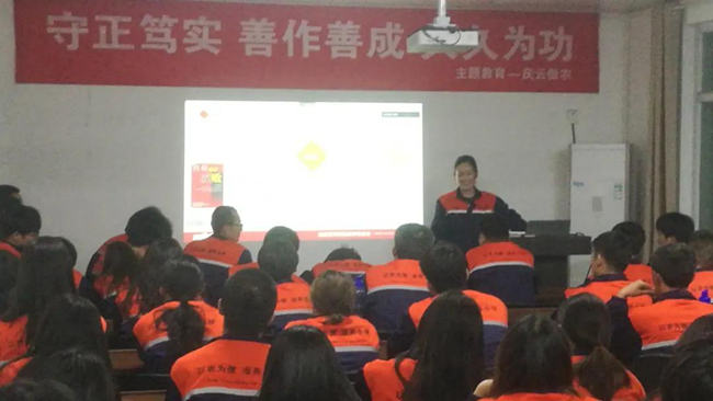 熟妇丰满多毛的大隂户