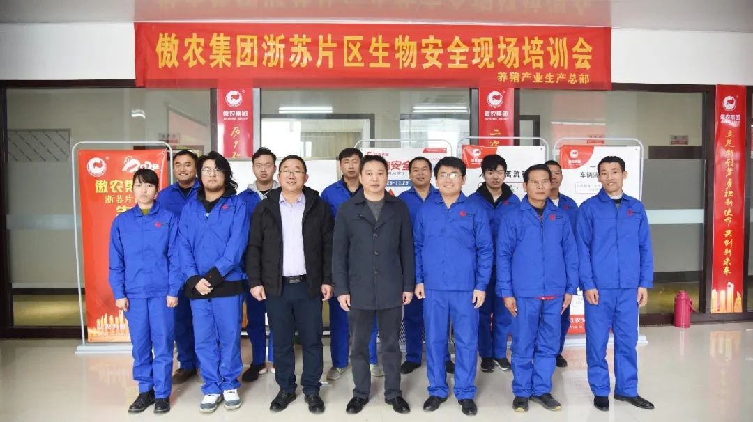 熟妇丰满多毛的大隂户