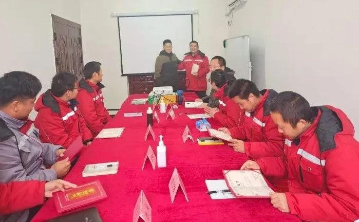 熟妇丰满多毛的大隂户