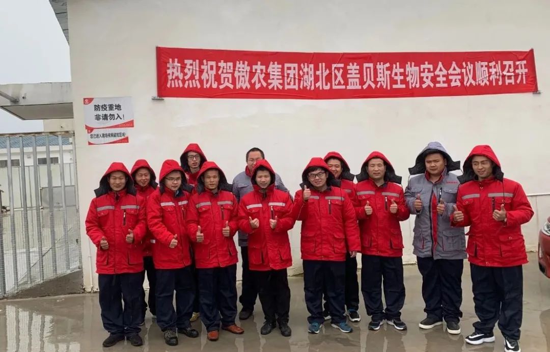 熟妇丰满多毛的大隂户