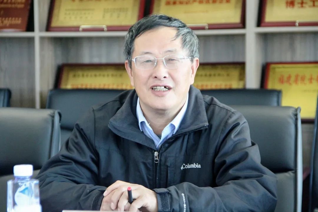 熟妇丰满多毛的大隂户