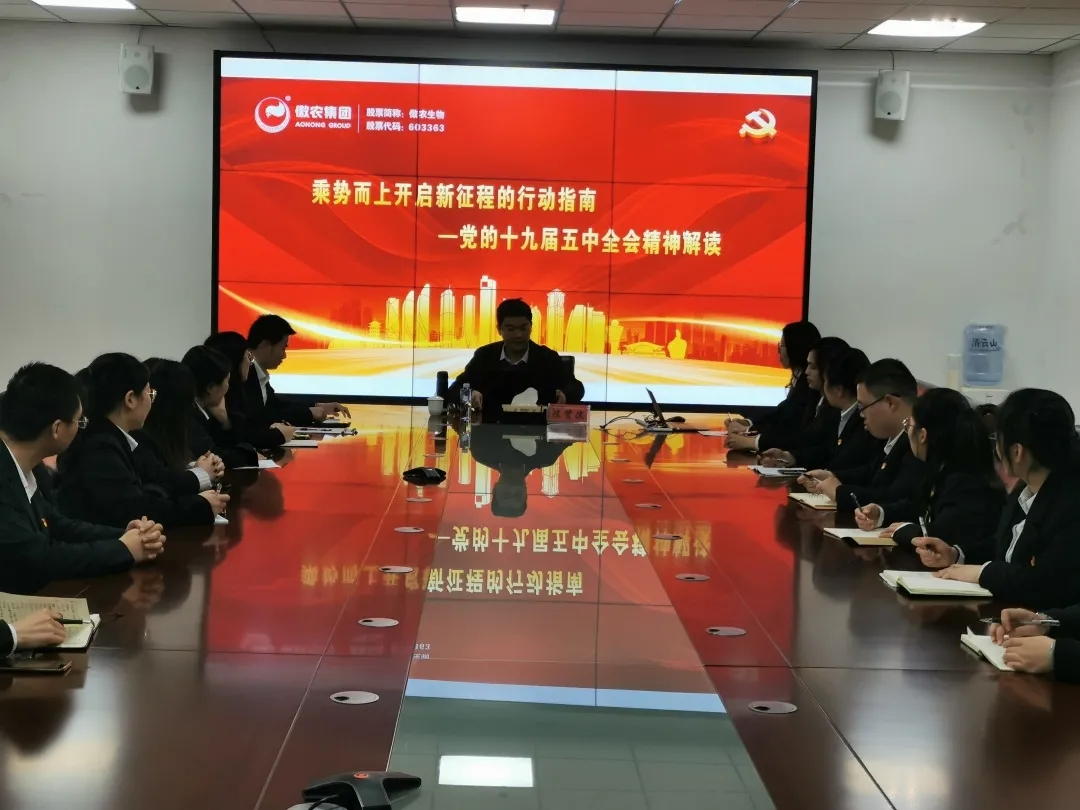 熟妇丰满多毛的大隂户