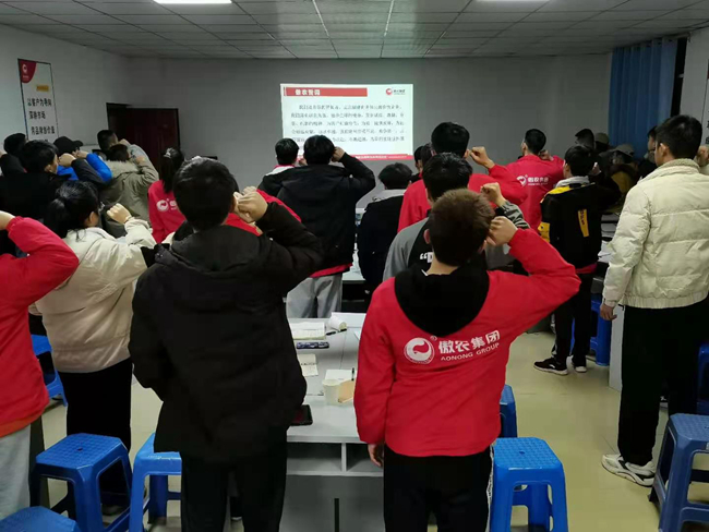 熟妇丰满多毛的大隂户