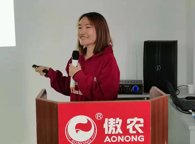 熟妇丰满多毛的大隂户