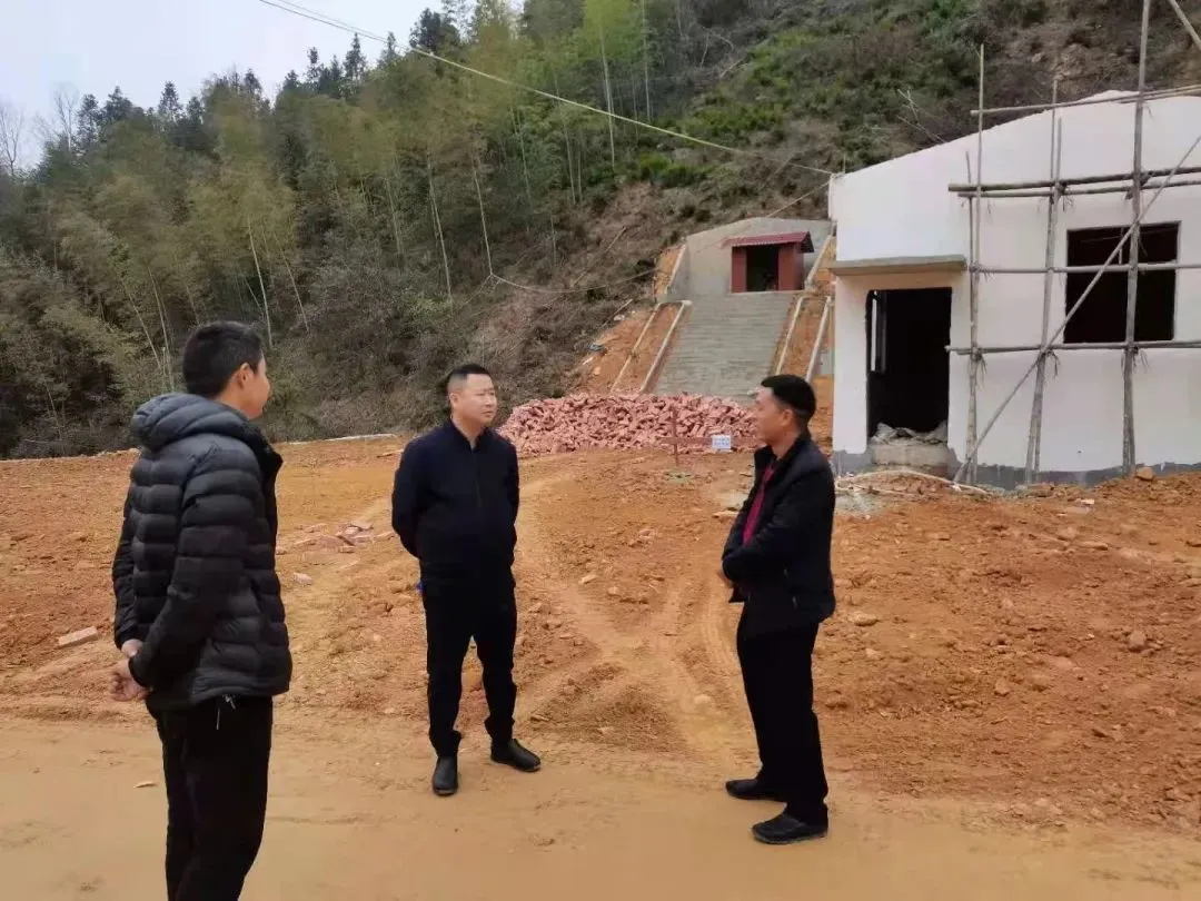 熟妇丰满多毛的大隂户