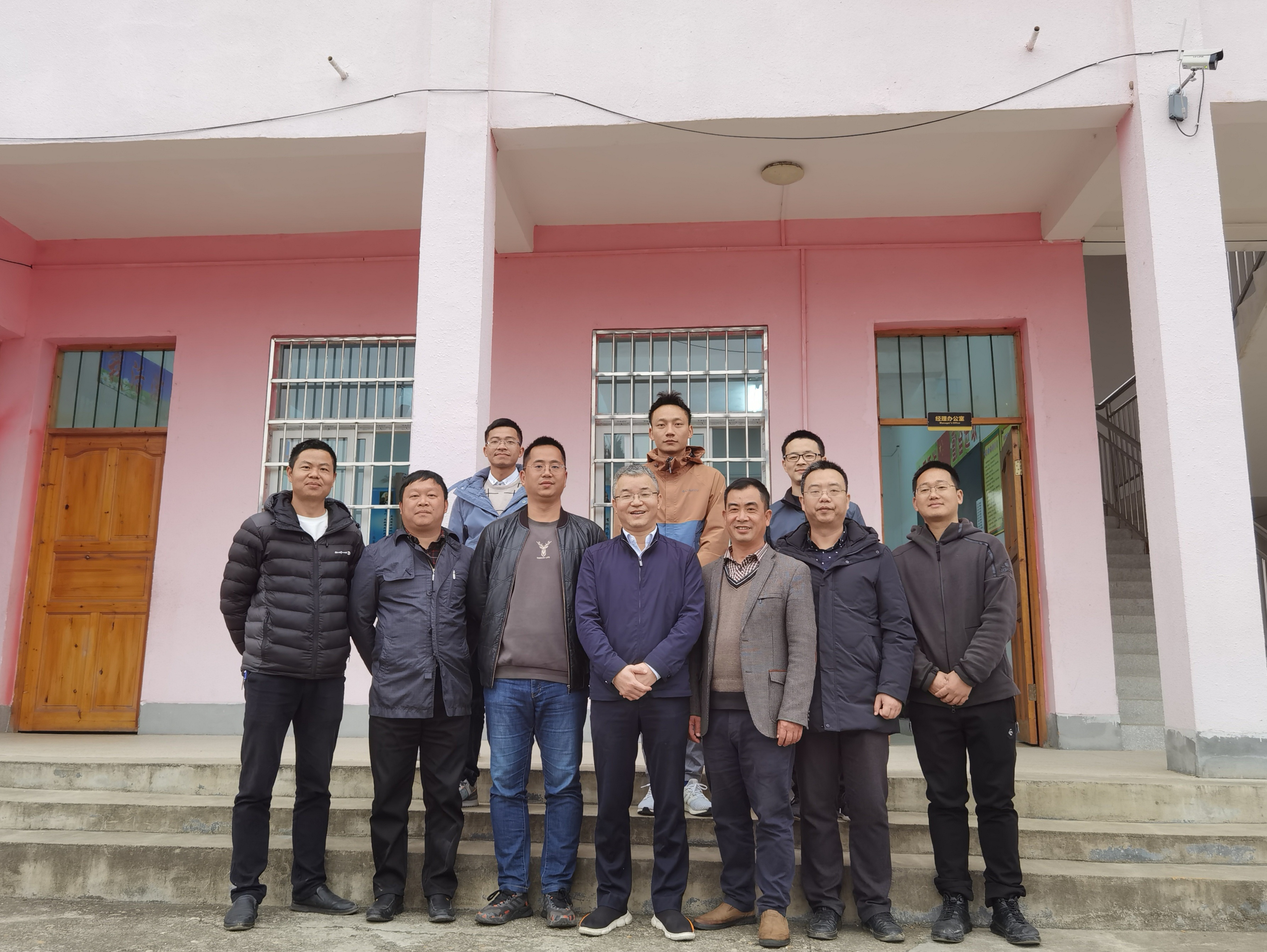 熟妇丰满多毛的大隂户