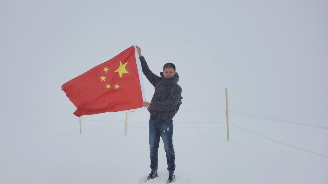 熟妇丰满多毛的大隂户