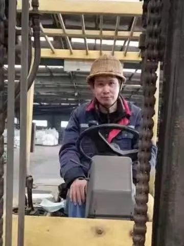 熟妇丰满多毛的大隂户