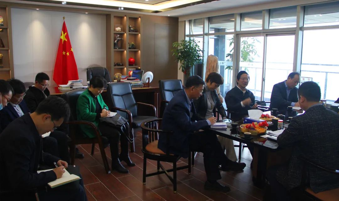 熟妇丰满多毛的大隂户