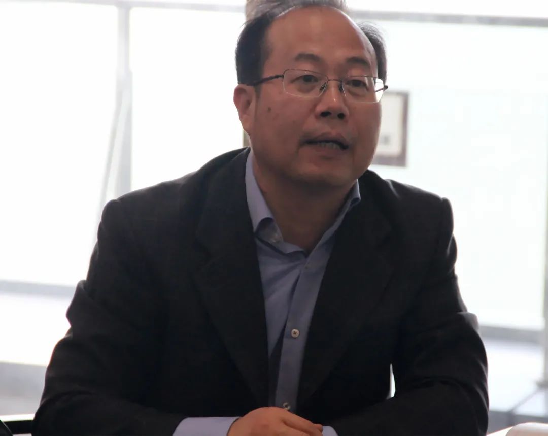 熟妇丰满多毛的大隂户