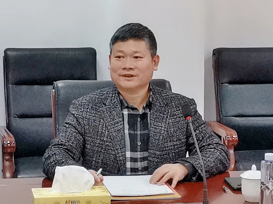 熟妇丰满多毛的大隂户