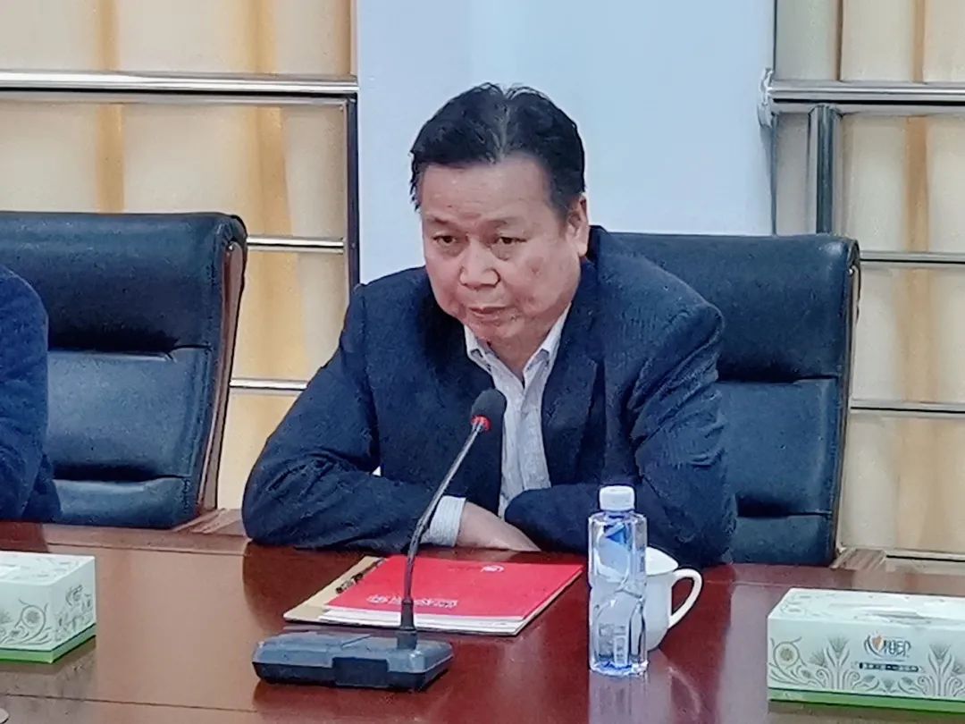 熟妇丰满多毛的大隂户