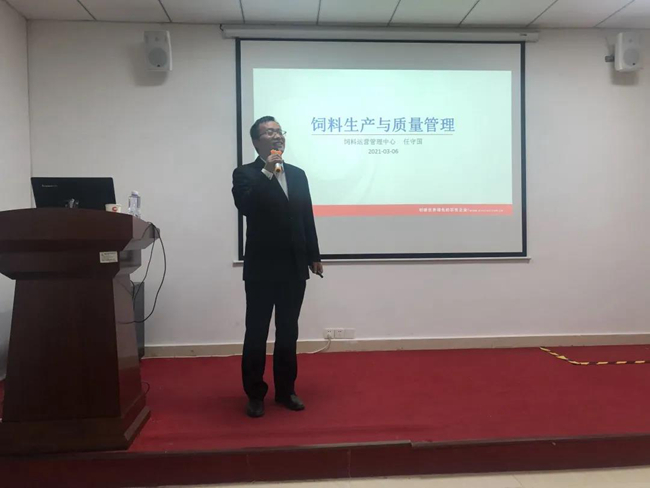 熟妇丰满多毛的大隂户