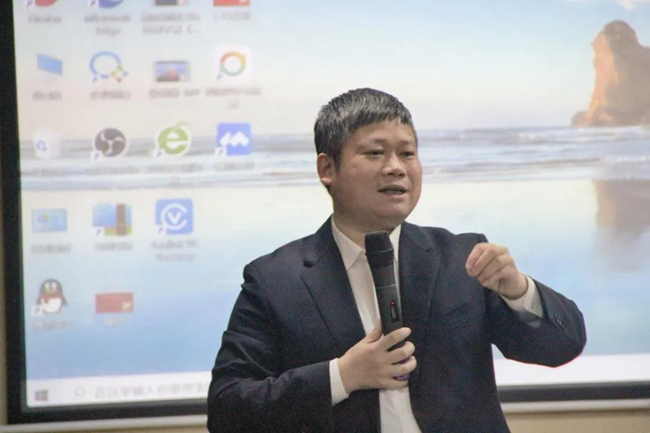 熟妇丰满多毛的大隂户