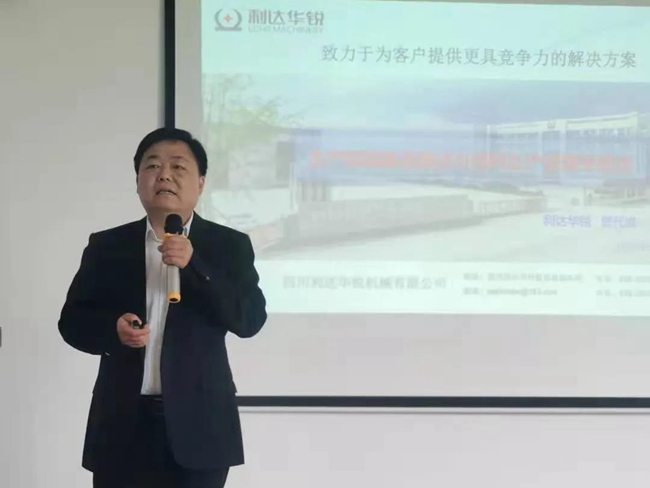 熟妇丰满多毛的大隂户