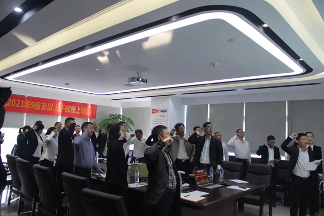 熟妇丰满多毛的大隂户