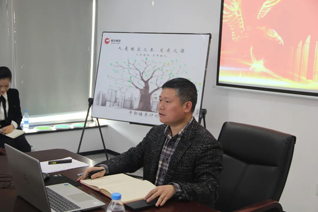 熟妇丰满多毛的大隂户