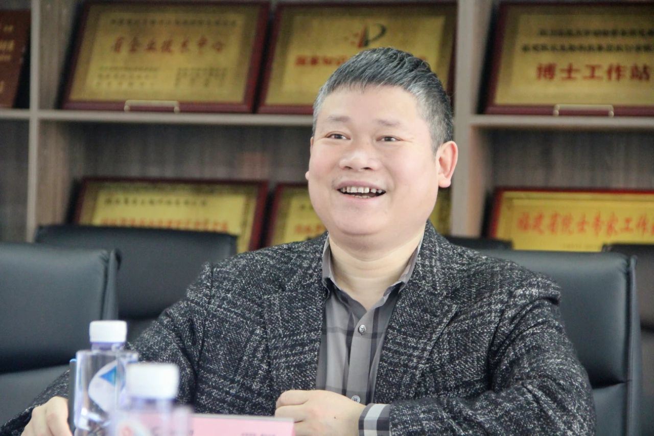 熟妇丰满多毛的大隂户