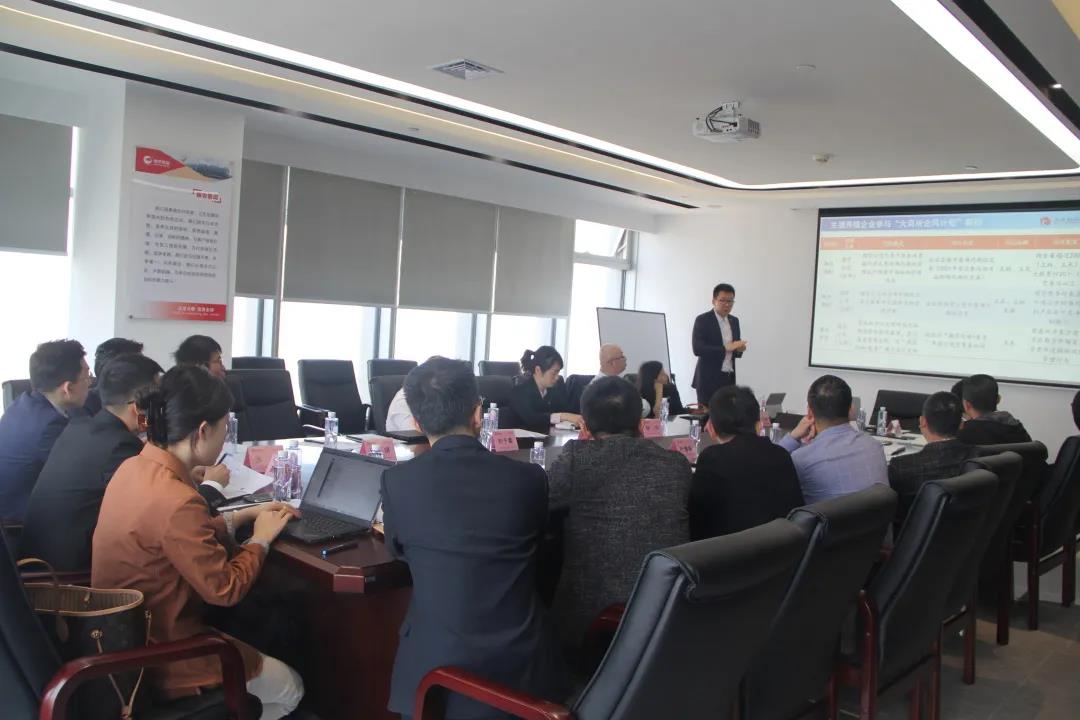 熟妇丰满多毛的大隂户