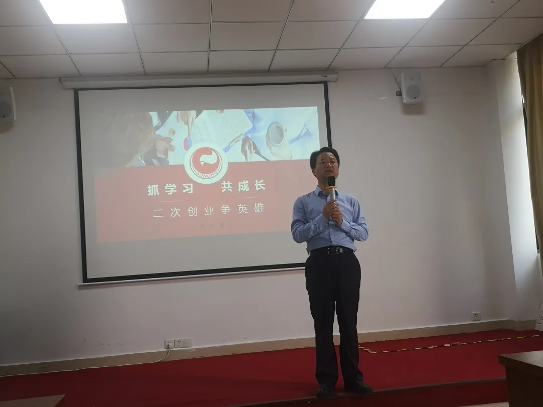 熟妇丰满多毛的大隂户