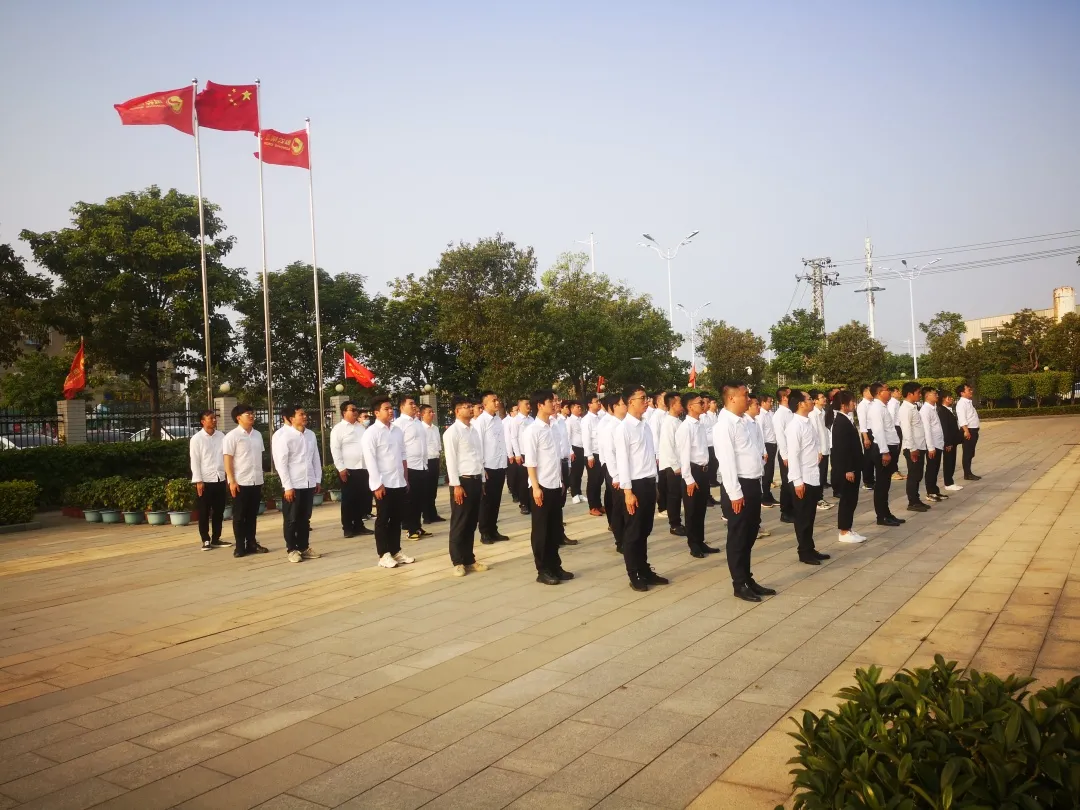 熟妇丰满多毛的大隂户