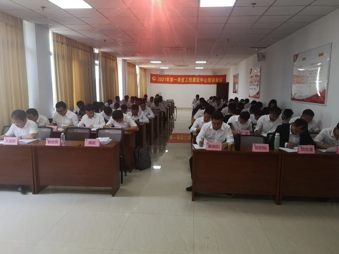 熟妇丰满多毛的大隂户