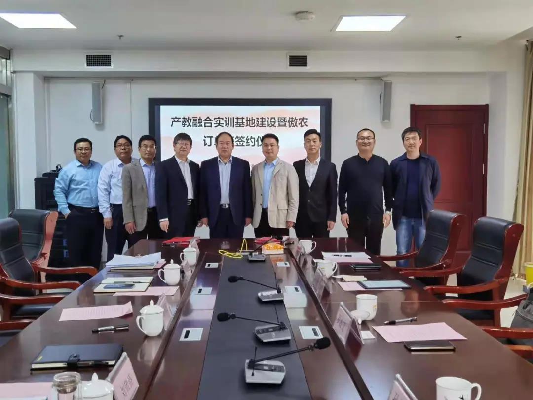 熟妇丰满多毛的大隂户