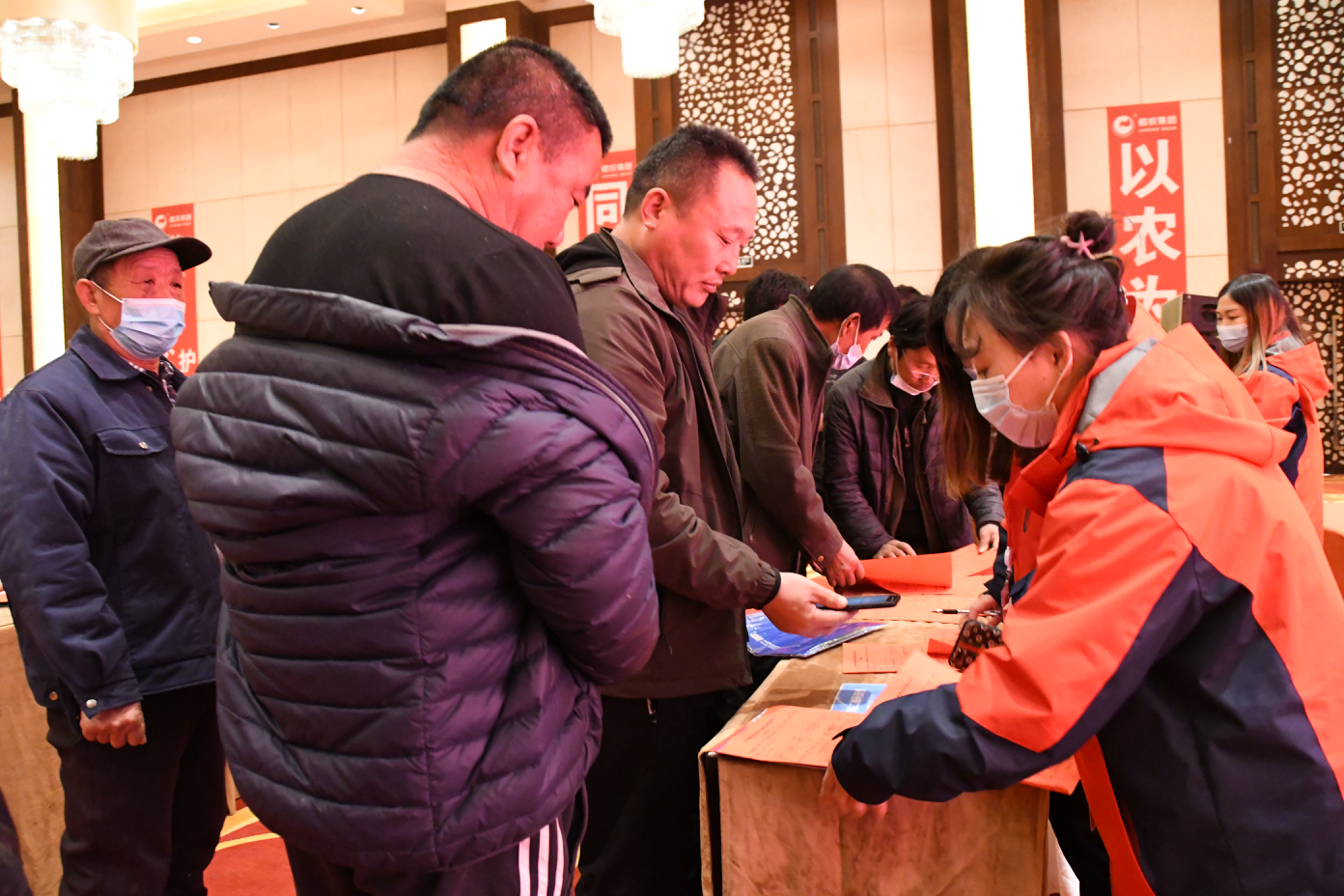 熟妇丰满多毛的大隂户