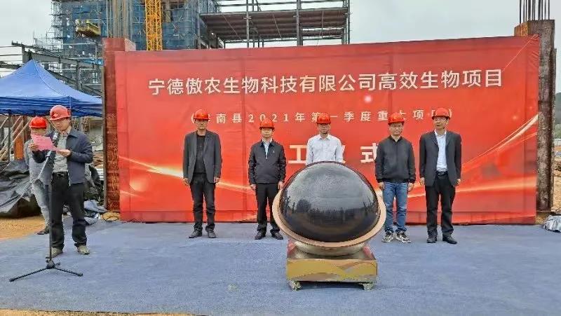 熟妇丰满多毛的大隂户