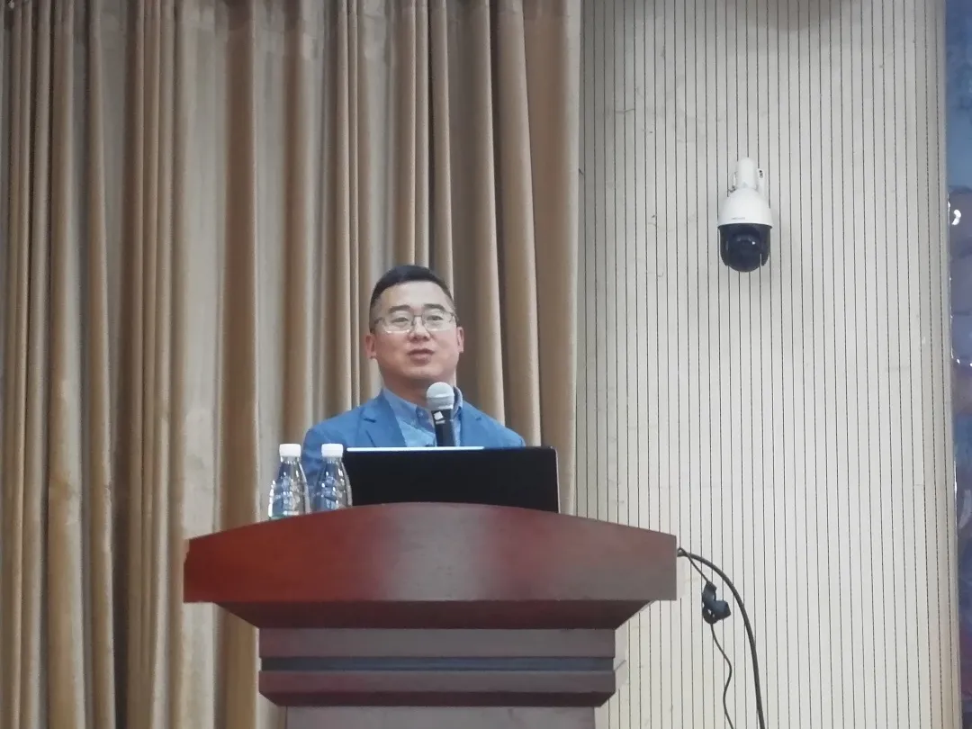 熟妇丰满多毛的大隂户