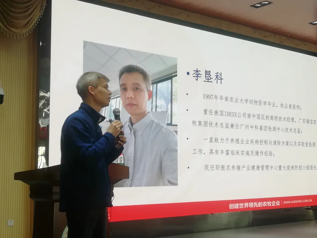 熟妇丰满多毛的大隂户