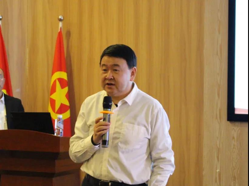 熟妇丰满多毛的大隂户