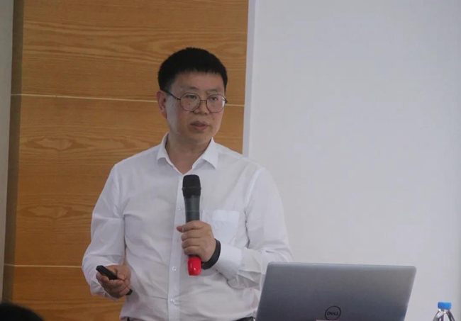 熟妇丰满多毛的大隂户