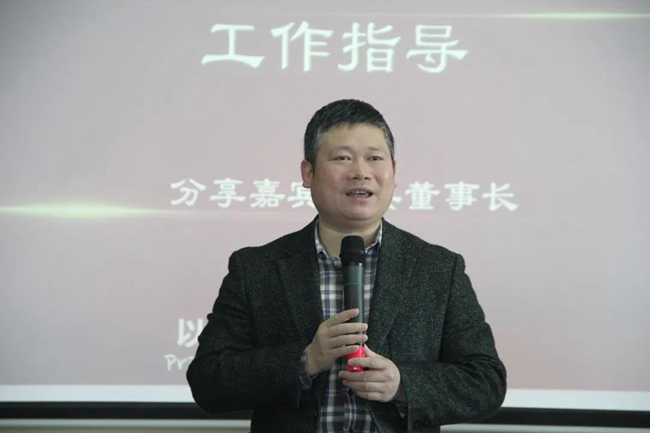 熟妇丰满多毛的大隂户