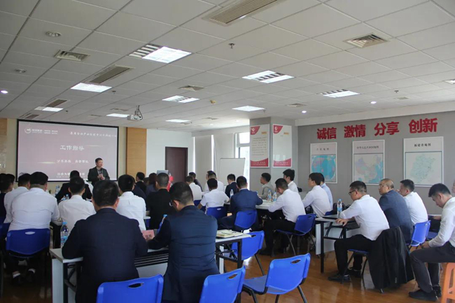 熟妇丰满多毛的大隂户