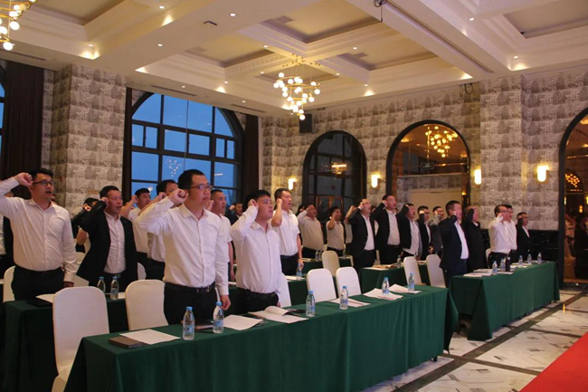 熟妇丰满多毛的大隂户