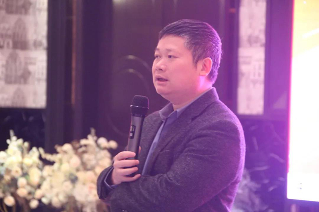 熟妇丰满多毛的大隂户