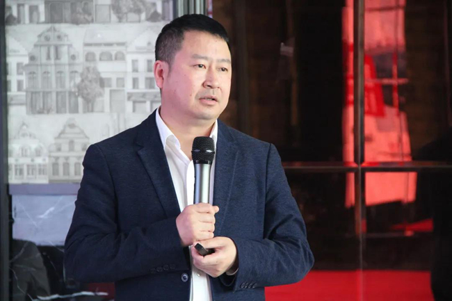 熟妇丰满多毛的大隂户