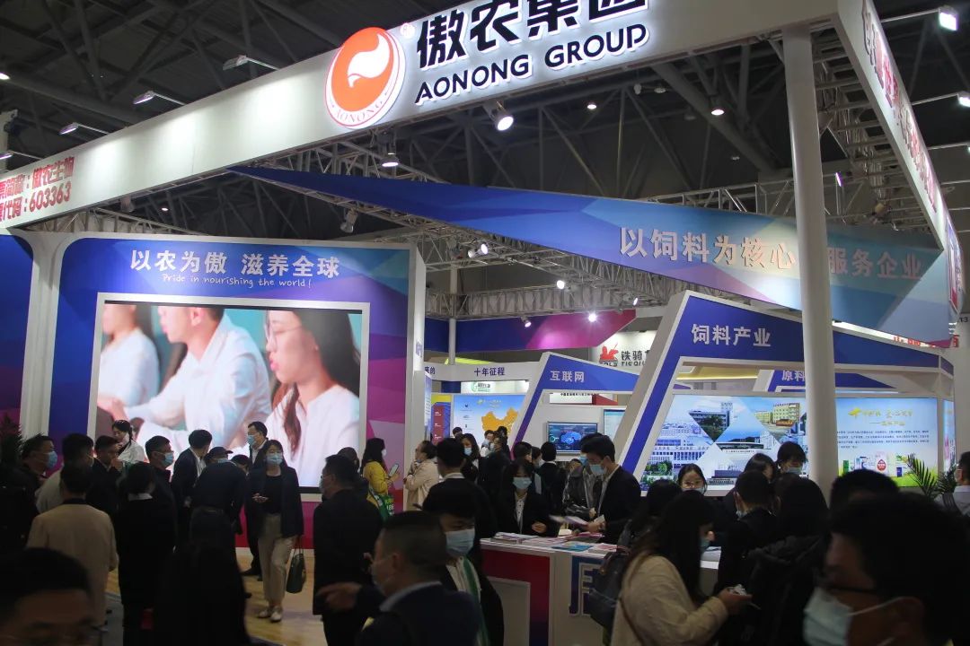 熟妇丰满多毛的大隂户