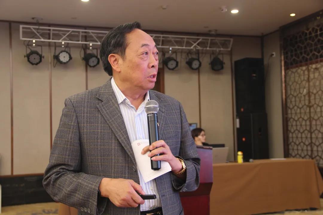 熟妇丰满多毛的大隂户