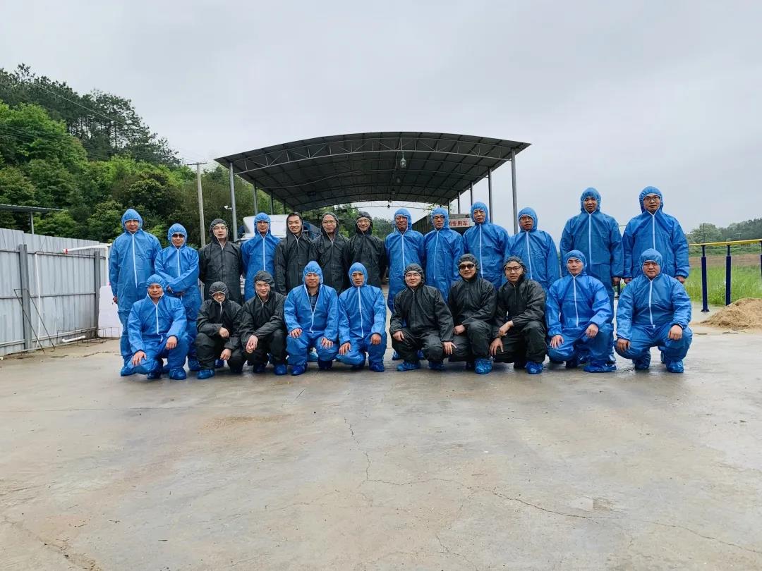 熟妇丰满多毛的大隂户