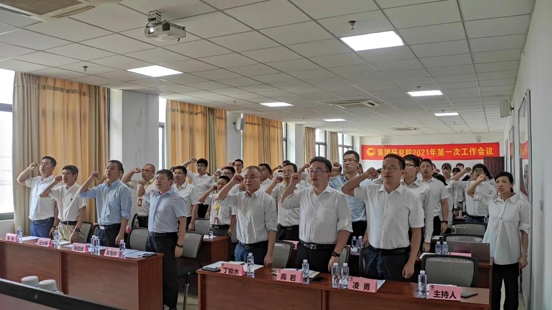 熟妇丰满多毛的大隂户